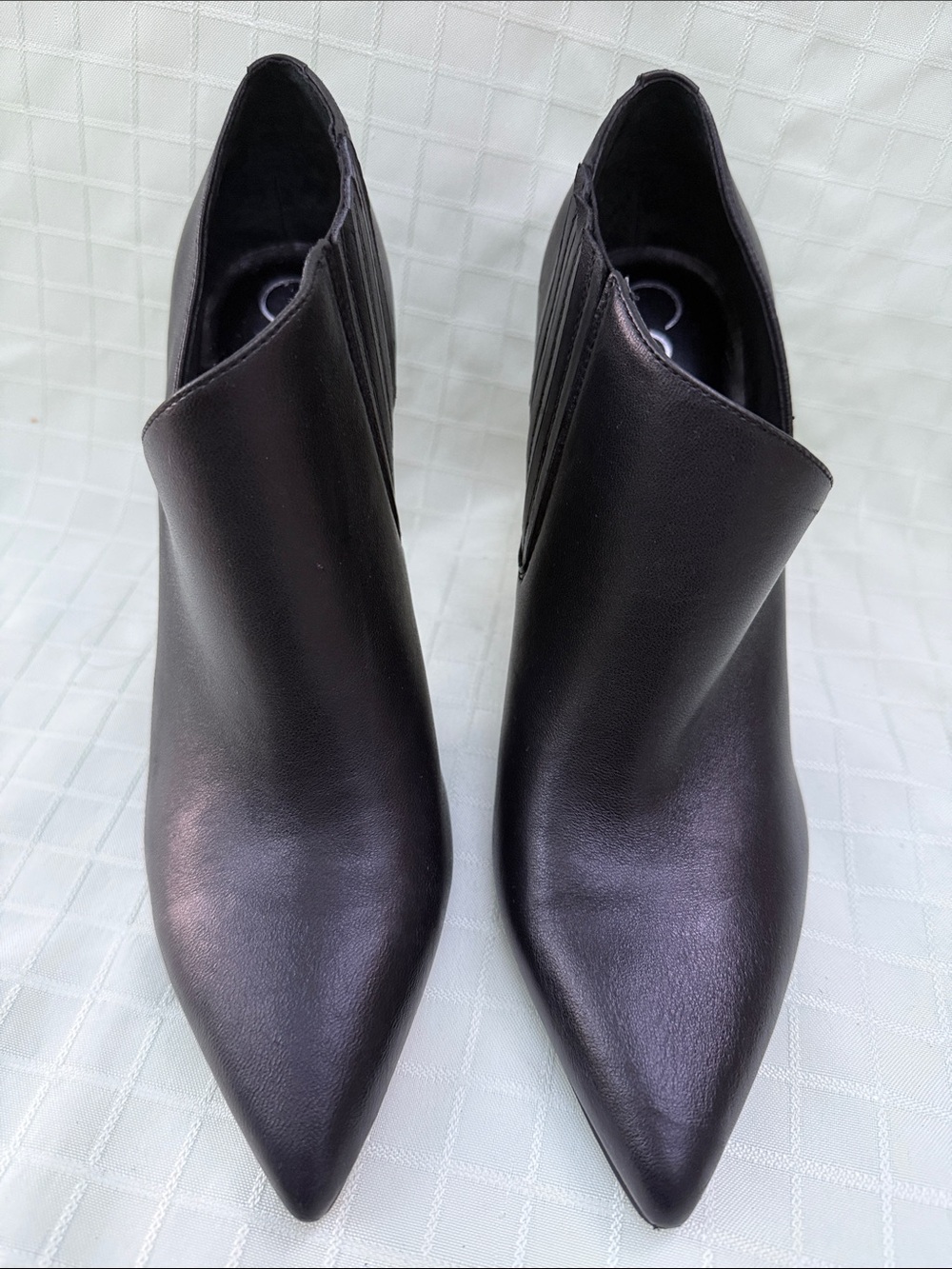 Calvin Klein Black Pointed Toe Chelsea Ankle Leather Boots